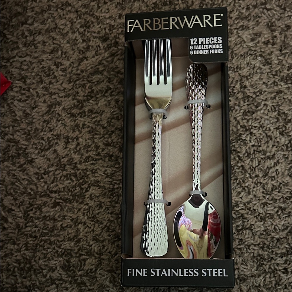 Farberware Textured Silver Flatware Set